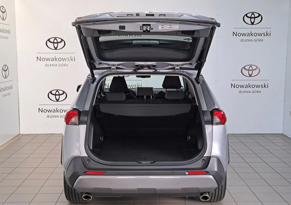 Toyota RAV4 cena 149900 przebieg: 42304, rok produkcji 2019 z Ińsko małe 466